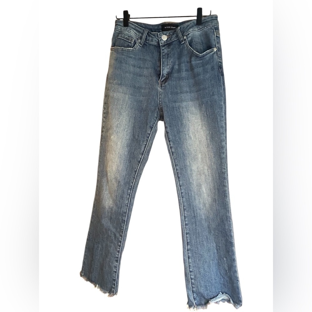 Risen High Rise Straight Leg Crop Jeans Raw Hem Distressed Light Wash Size 7/28